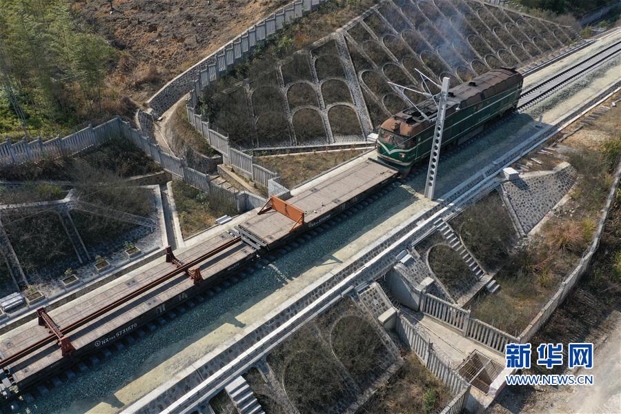 （经济）（5）衢宁铁路福建段轨道铺通