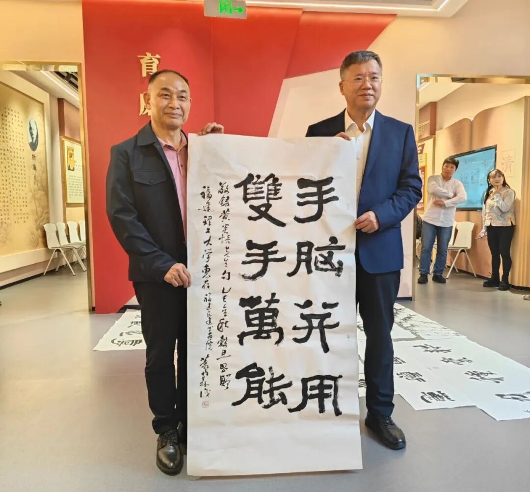 1762764982782992.jpg 7.jpg