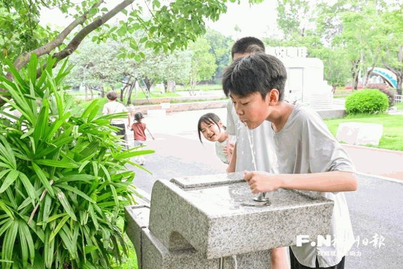 榕加快建设公共场所直饮水设施
